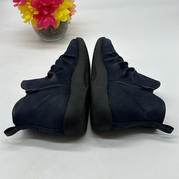 Cloudsteppers by Clarks Navy Blue Lightweight Leather Boots Size 9 MCA6604K - Picture 4 of 7